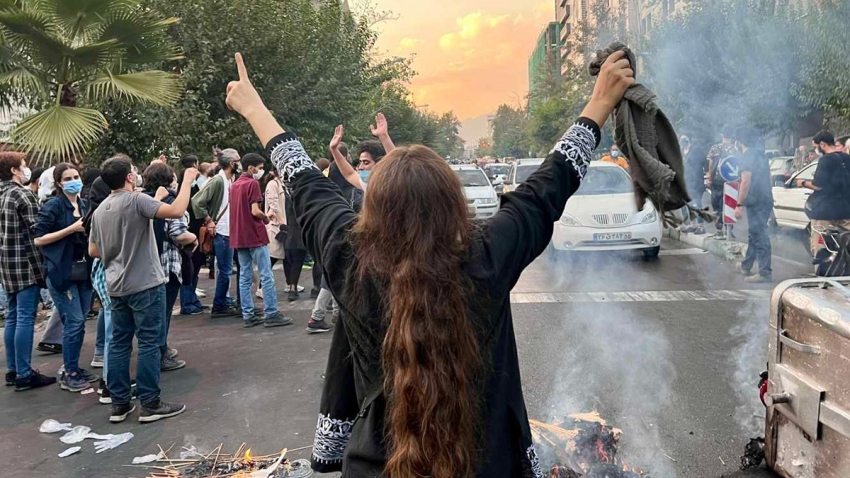 Amid Anti-Government Protests, Iran Steps Up Repression at Home and Propaganda Abroad